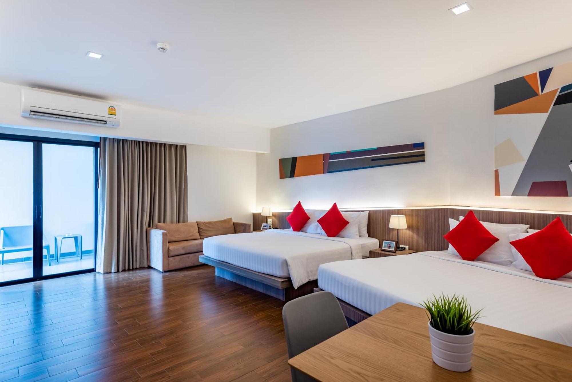 J Inspired Hotel Pattaya Esterno foto