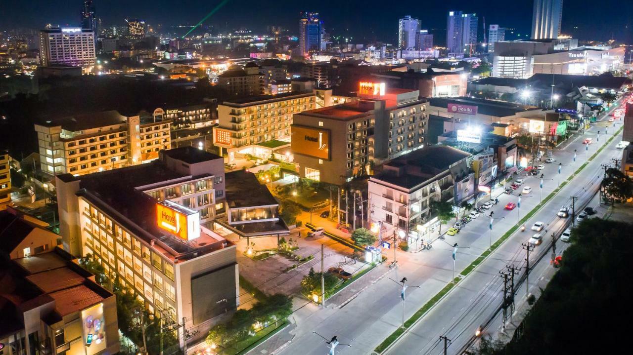 J Inspired Hotel Pattaya Esterno foto